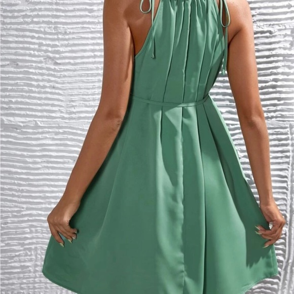 Maternity Summer Vacation Dress - Picture 3 of 5